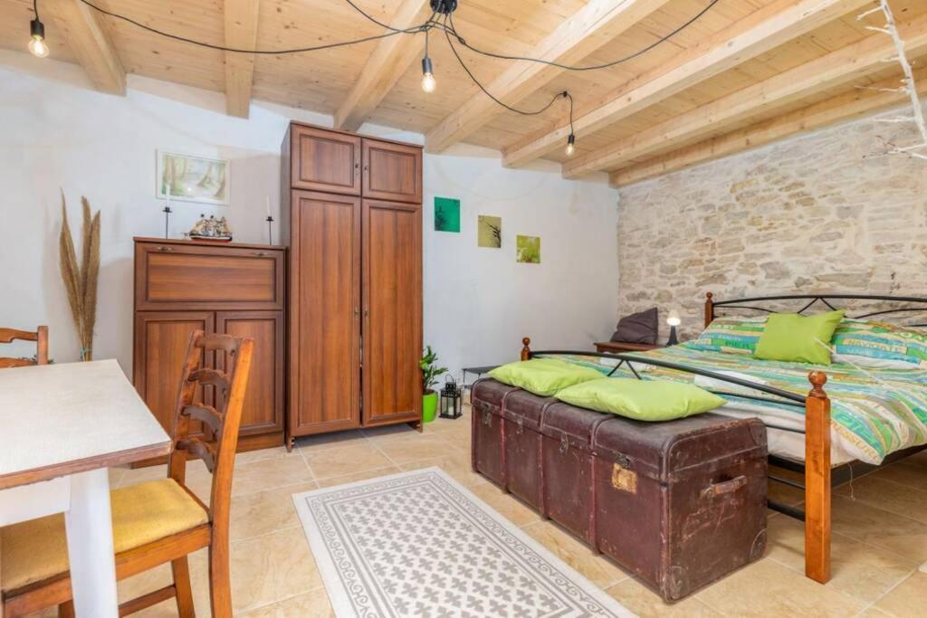 Villa Casa Di Pietra Matelici Divšići Exterior foto